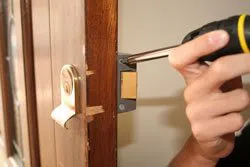 Locksmith Key Store Hightstown, NJ 609-281-8066 - lock-opening